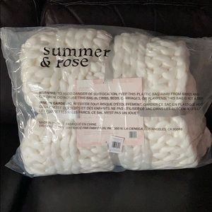 Chunky Knit Throw by Summer & Rose
